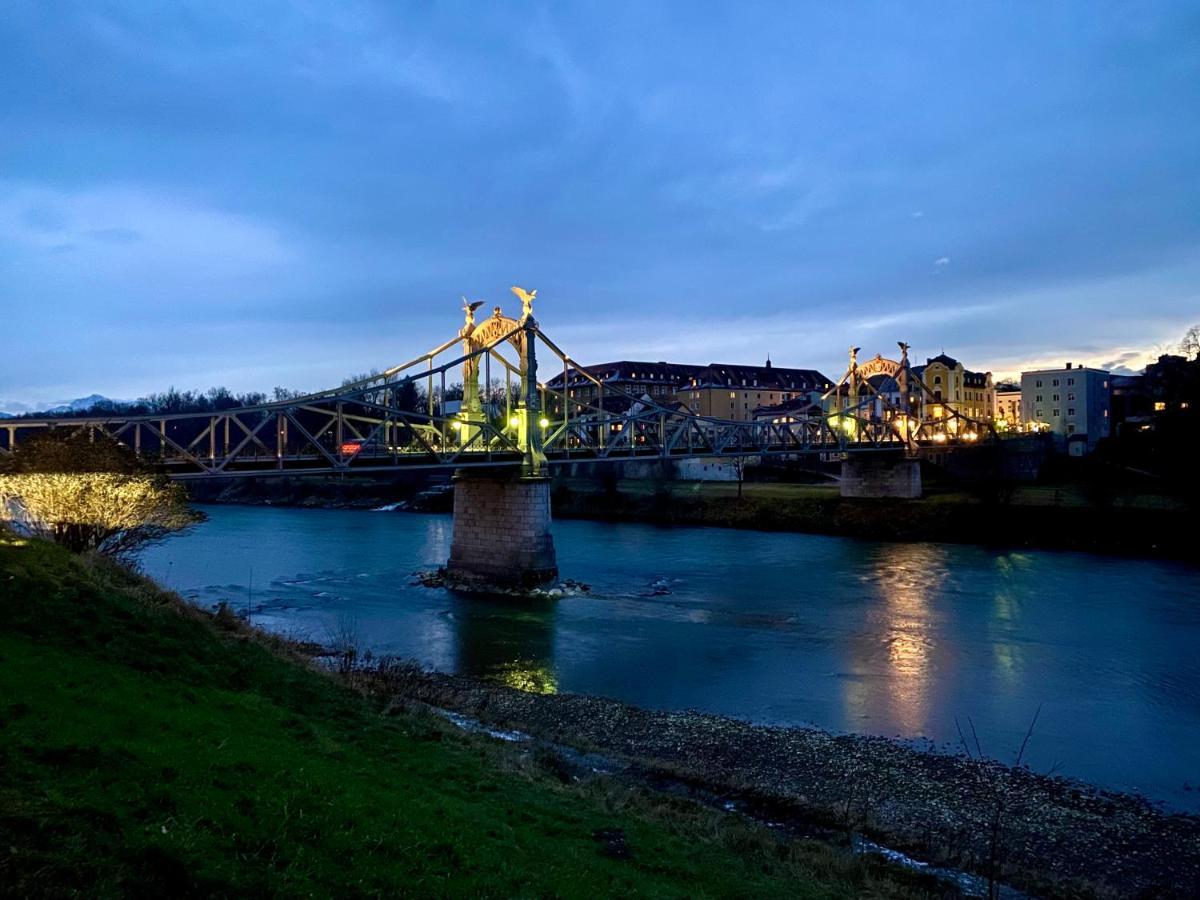 An Der Idyllischen Salzachschleife Naehe Salzburg *